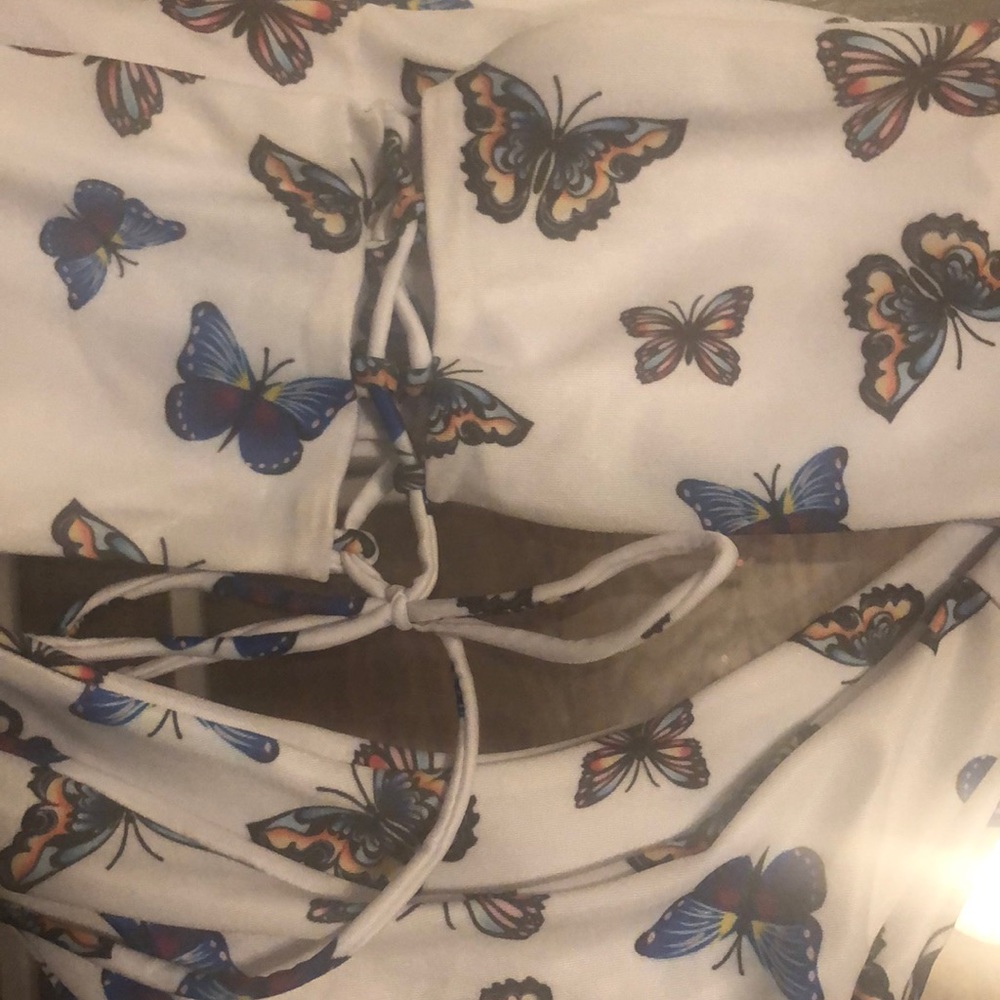 Butterfly bikini - Picture 2 of 2